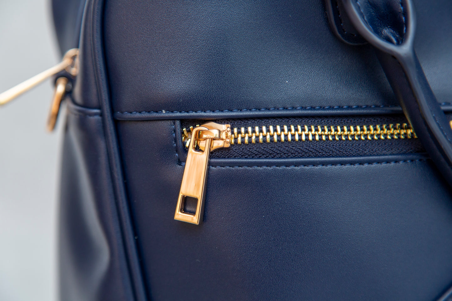 HER AIR midnight navy skyline bag