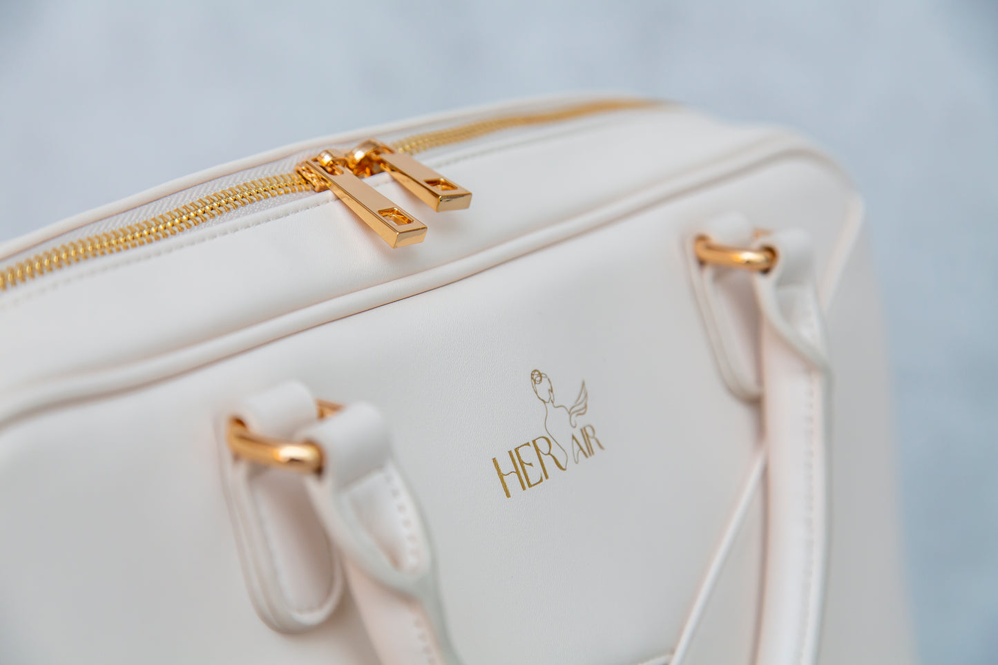 HER AIR stone beige skyline bag